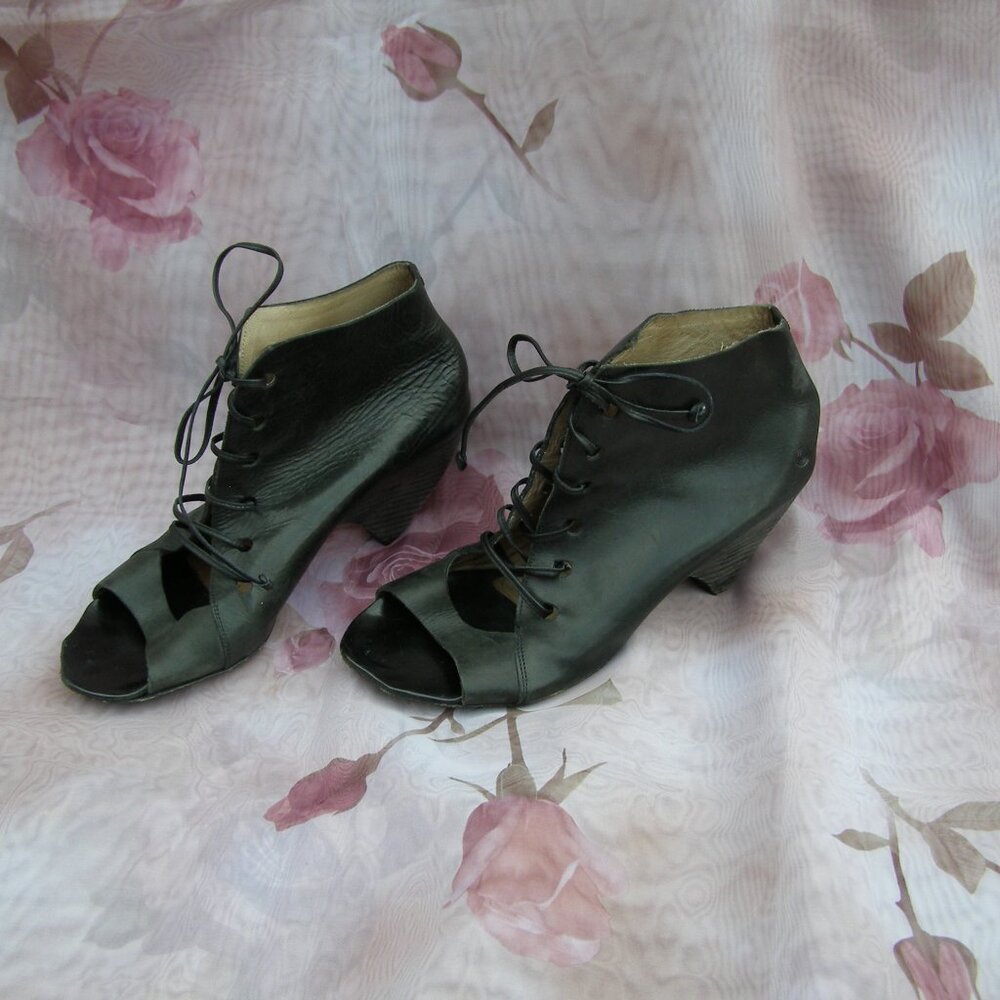 MARSELL size 40/9-9.5 Black Leather lace up Open toe shoes USED - need repair